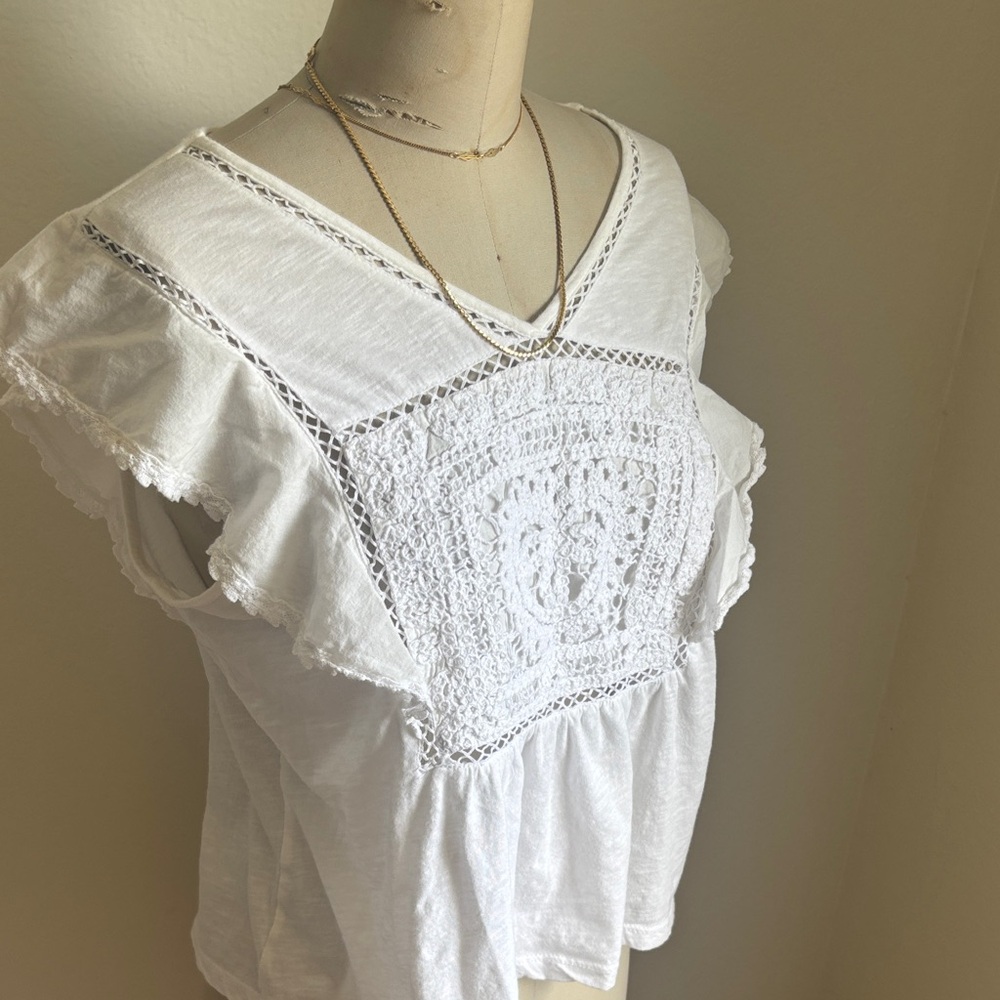 Lucky Brand White Crochet Panel Flutter Sleeve Top - Picture 3 of 6